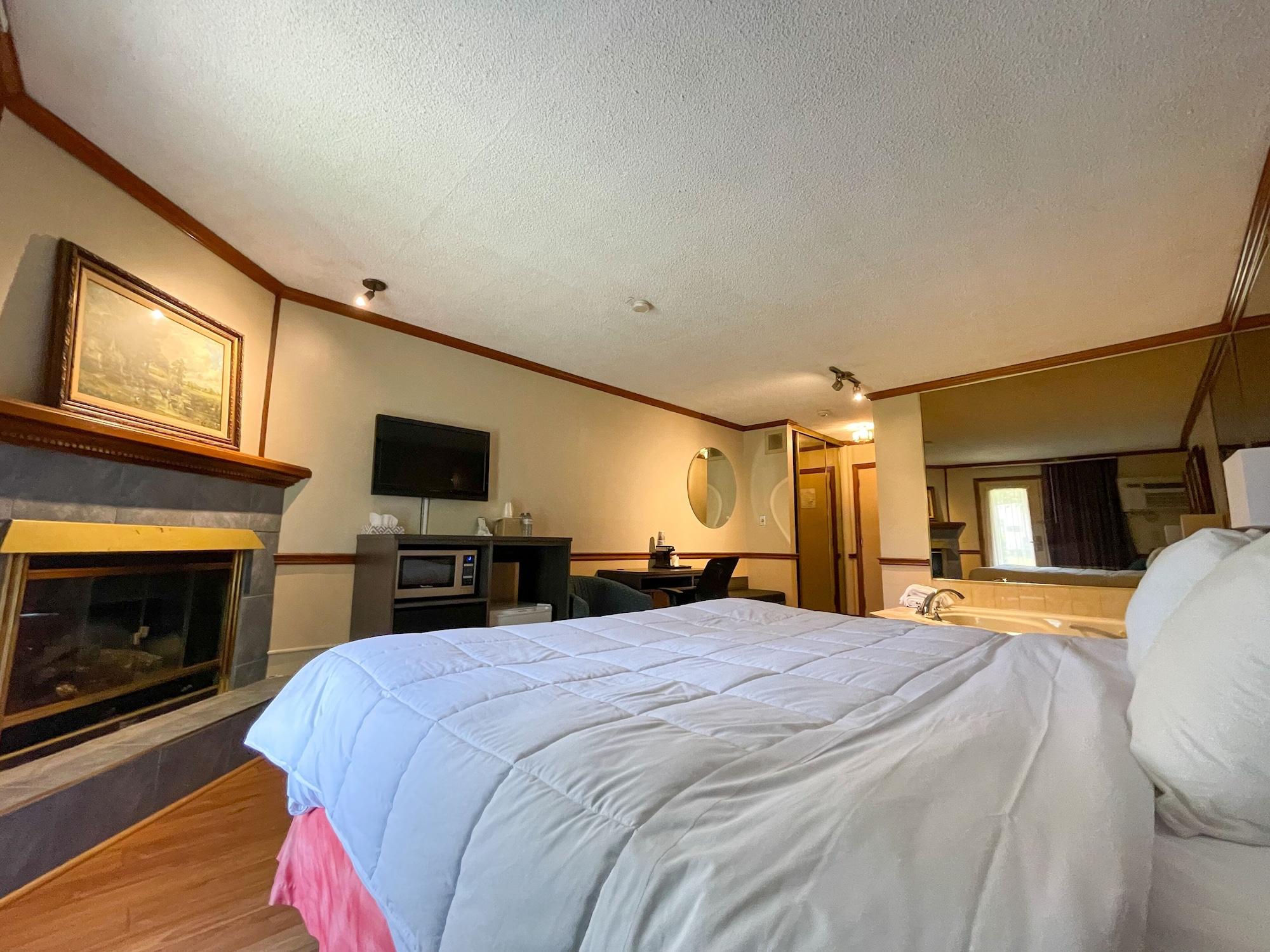 Super 8 By Wyndham Gananoque - Country Squire Resort Exterior foto