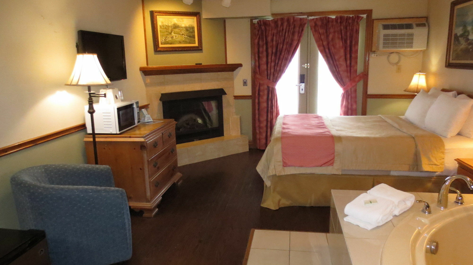 Super 8 By Wyndham Gananoque - Country Squire Resort Exterior foto